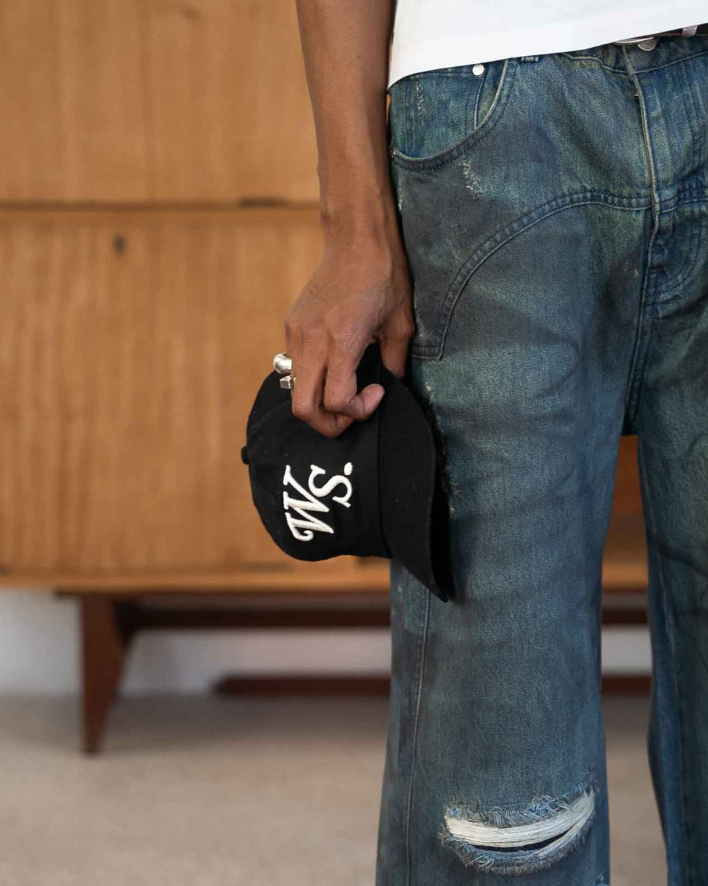Noir Signature Cap